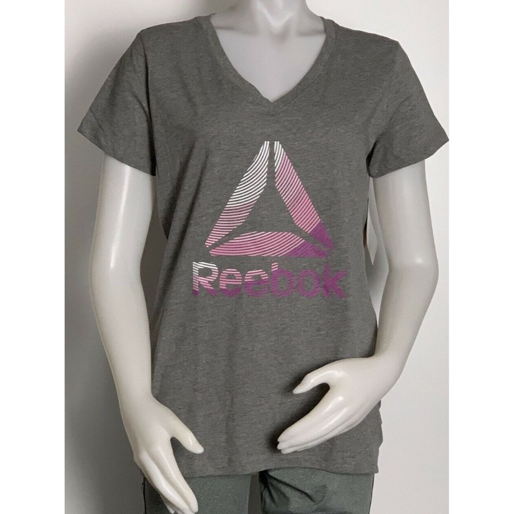 🪻Women’s Sport Shirt Size M Reebok Short Sleeve V Neck Flint Gray HTR REW194TE